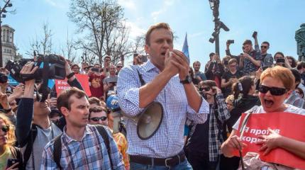 Почему Навальный хочет «как в Армении» и не хочет «как на Украине» Почему Навальный хочет «как в Армении» и не хочет «как на Украине»