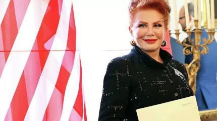 Посол США в Польше плохо успевала по истории в школе Посол США в Польше плохо успевала по истории в школе
