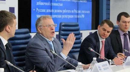 Жириновский: Украинцы должны понять, что большинство из них — русские, но им заморочили голову Жириновский: Украинцы должны понять, что большинство из них — русские, но им заморочили голову