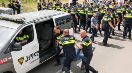 Грузины передрались из-за полётов в Москву, поглядывая на Вашингтон Грузины передрались из-за полётов в Москву, поглядывая на Вашингтон