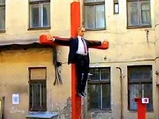 В Европе распяли Путина В Европе распяли Путина
