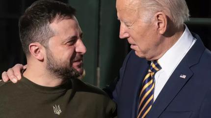 Байден проталкивает помощь Киеву, пока к власти не пришли республиканцы Байден проталкивает помощь Киеву, пока к власти не пришли республиканцы