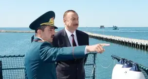 «Россия вывела Каспийскую флотилию на рейд Баку». На что обозлился Алиев