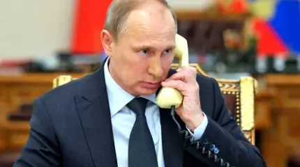 Президентов Украины кормят фейковыми распечатками телефонных переговоров Путина Президентов Украины кормят фейковыми распечатками телефонных переговоров Путина