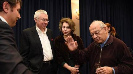 «Династия» и «Среда» Зиминых: сделано в США «Династия» и «Среда» Зиминых: сделано в США
