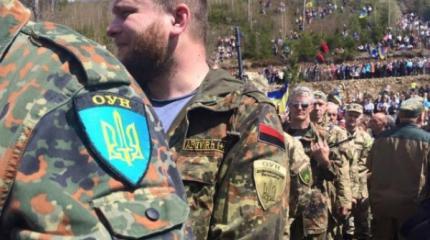 "Воины света и добра": в Киеве готовы вступить в бой с крёстным ходом "Воины света и добра": в Киеве готовы вступить в бой с крёстным ходом