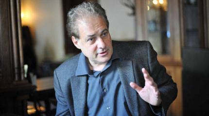 Известный инвестор Эрик Краус уверен в недальновидной политике США Известный инвестор Эрик Краус уверен в недальновидной политике США