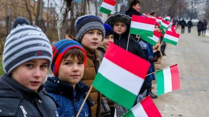 Венгрия уже в Закарпатье и наносит ещё один удар Венгрия уже в Закарпатье и наносит ещё один удар