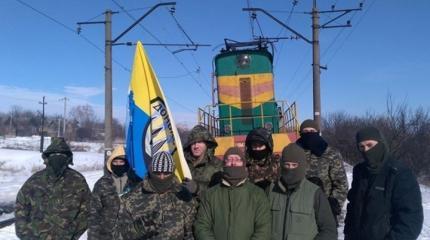 Битва титанов: Холодильник против телевизора Битва титанов: Холодильник против телевизора