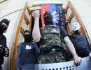 Сторонники федерализации взяли штурмом областную прокуратуру в Донецке, есть раненые Сторонники федерализации взяли штурмом областную прокуратуру в Донецке, есть раненые