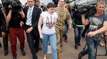 Босая Савченко – «свидомые герои» носков не надевают Босая Савченко – «свидомые герои» носков не надевают