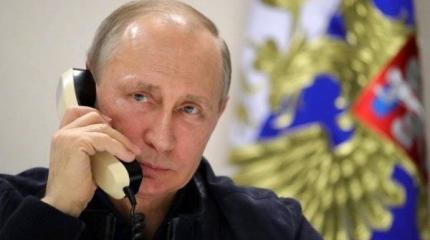 Путин заставил Порошенко проглотить язык Путин заставил Порошенко проглотить язык