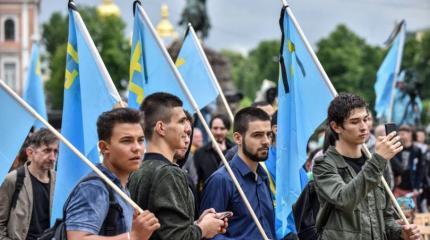 Марш на Крым: на Украине готовят провокацию по старому сценарию Марш на Крым: на Украине готовят провокацию по старому сценарию