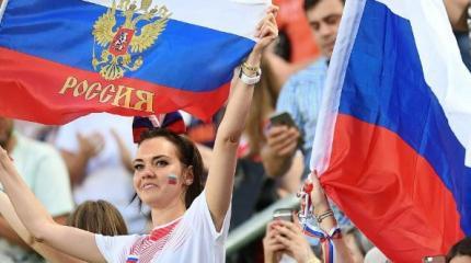 Они всегда улыбаются и готовы помочь: в ФИФА оценили русских и КК-2017 Они всегда улыбаются и готовы помочь: в ФИФА оценили русских и КК-2017