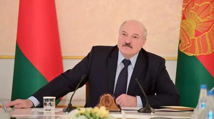 Только Лукашенко может решить миграционный кризис на границе с Польшей Только Лукашенко может решить миграционный кризис на границе с Польшей