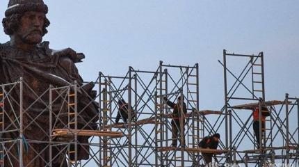 Русские монархисты: «Демократия — худшая форма правления»