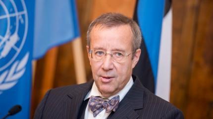 Экс-президент Эстонии Ильвес рассмешил США докладом о «российской угрозе» Экс-президент Эстонии Ильвес рассмешил США докладом о «российской угрозе»