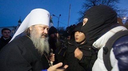 Украина: «черные метки» православным храмам Украина: «черные метки» православным храмам