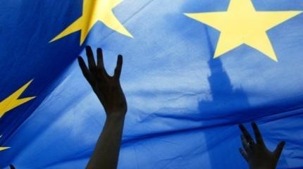 ЕС угрожает Польше санкциями ЕС угрожает Польше санкциями