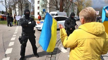Украина из «незалежной» становится ненужной Украина из «незалежной» становится ненужной