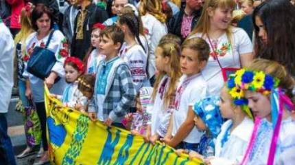 Зачем социологи Украины следуют методике Джина Шарпа?
