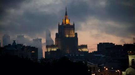 МИД России намерен срочно эвакуировать сотрудников посольства с Украины МИД России намерен срочно эвакуировать сотрудников посольства с Украины