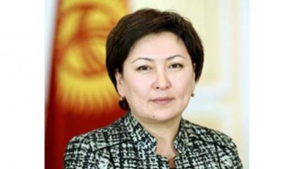 Кудайбердиева: Власти Киргизии не намерены отказываться от русского языка Кудайбердиева: Власти Киргизии не намерены отказываться от русского языка