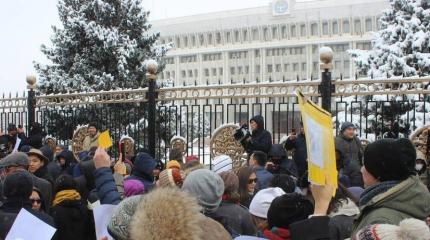 До парламентских выборов в Кыргызстане – полгода. Ситуация раскручивается До парламентских выборов в Кыргызстане – полгода. Ситуация раскручивается