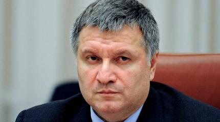 Аваков будет идти во власть до последнего, иначе его порвут Аваков будет идти во власть до последнего, иначе его порвут