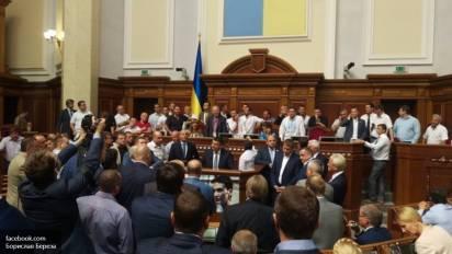 Децентрализация-то ненастоящая: в Раде видят за реформой «новую диктатуру» Децентрализация-то ненастоящая: в Раде видят за реформой «новую диктатуру»