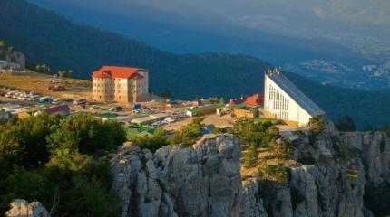 Удар по «небожителям»: в Крыму снесут дома украинских олигархов Удар по «небожителям»: в Крыму снесут дома украинских олигархов