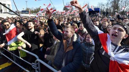 Киев: Русских в Белоруссии остановит только Майдан Киев: Русских в Белоруссии остановит только Майдан