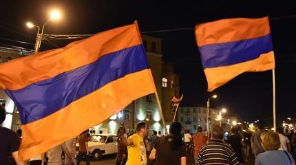 Вооруженная группа сдалась. Захлебнулось ли протестное движение? Вооруженная группа сдалась. Захлебнулось ли протестное движение?