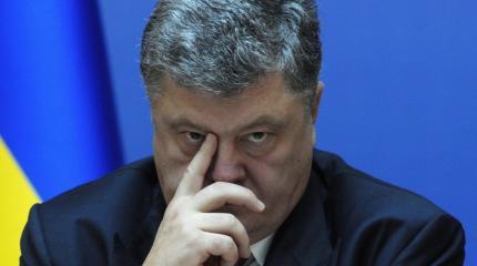 Порошенко как маньяк следит за всеми публикациями о себе в СМИ и Интернете