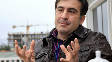 Грузинский суд приговорил Саакашвили к 6 годам лишения свободы