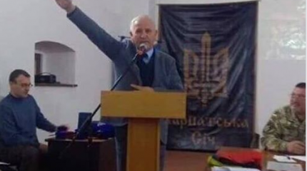 Суд вернул на работу в МИД украинского нациста Марущинца