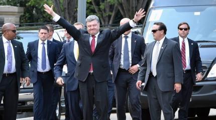 Петр Порошенко. Когда идиотом быть выгодно Петр Порошенко. Когда идиотом быть выгодно