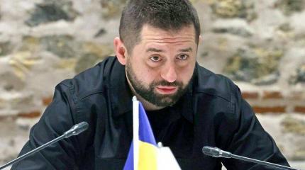 Арахамия озвучил удивительную версию переговоров России и Украины Арахамия озвучил удивительную версию переговоров России и Украины