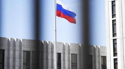 Россия в образе врага удобна и демократам, и республиканцам