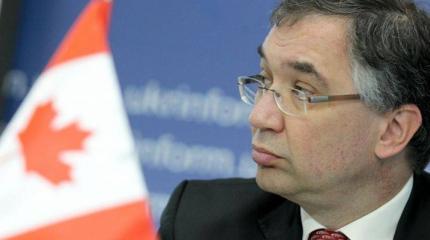 Посол Канады Роман Ващук "поучил жизни" неблагодарных украинцев Посол Канады Роман Ващук "поучил жизни" неблагодарных украинцев