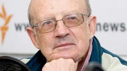 Пионтковский ошарашил свидомитов: ждите возвращения Януковича и Азарова Пионтковский ошарашил свидомитов: ждите возвращения Януковича и Азарова
