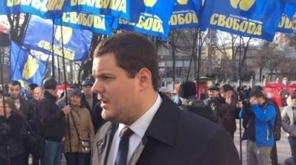Киев готов бороться с "рупором Кремля", используя маргиналов и патриотов Киев готов бороться с "рупором Кремля", используя маргиналов и патриотов