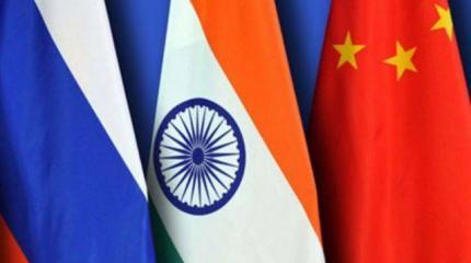 Еconomictimes Indiatimes: Россия, Индия и Китай объединяют усилия Еconomictimes Indiatimes: Россия, Индия и Китай объединяют усилия