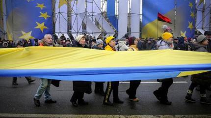 Сценарий медленного распада: Украина может прекратить свое существование Сценарий медленного распада: Украина может прекратить свое существование