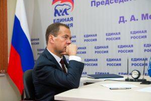 Спасти «Единую Россию» может только Путин Спасти «Единую Россию» может только Путин