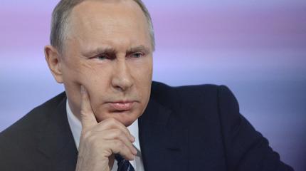 Работа над ошибками: подоплека встречи Макрона с Путиным Работа над ошибками: подоплека встречи Макрона с Путиным