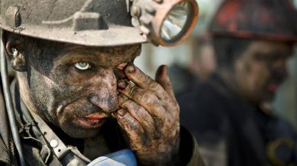 Бастующие шахтеры грозят заблокировать украинско-польскую границу Бастующие шахтеры грозят заблокировать украинско-польскую границу