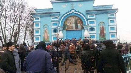 Не покорившимся прихожанам УПЦ МП грозят лишением родительских прав