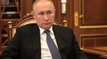«Путин выигрывает». Авторы Politico смирились с крахом демократии в ЕС