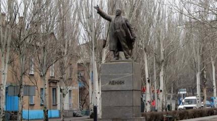 В Мелитополе демонтируют все советские памятники к 1 июля В Мелитополе демонтируют все советские памятники к 1 июля